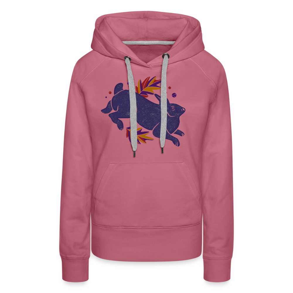 Frauen Premium Hoodie "Hase im Laub" - Malve