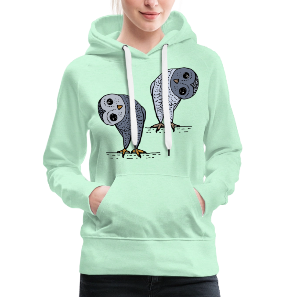 Frauen Premium Hoodie - Staunende Eulen - helles Mintgrün