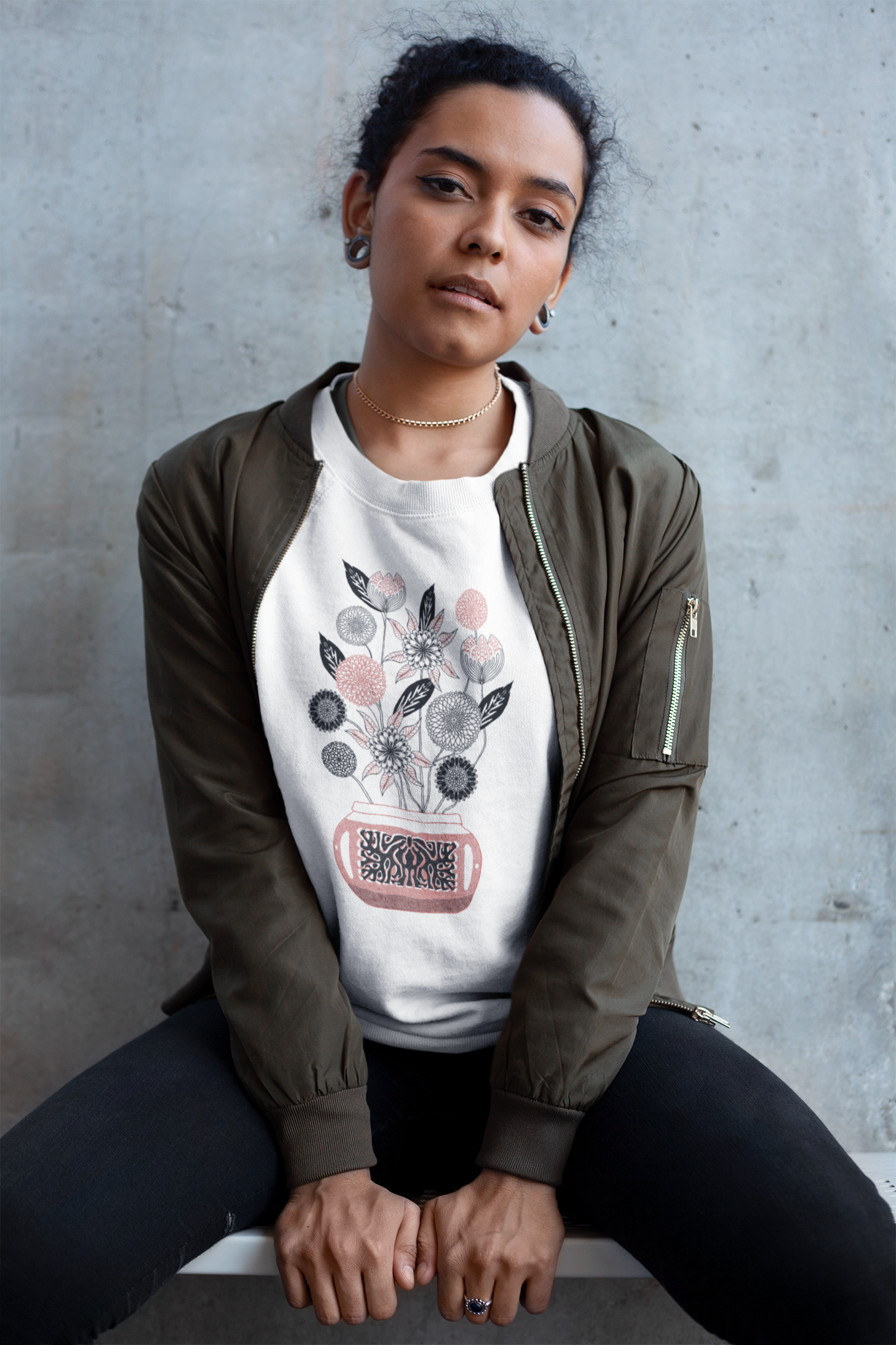 Stanley/Stella Relaxed Fit Unisex Bio-T-Shirt - “Vintage Vase”