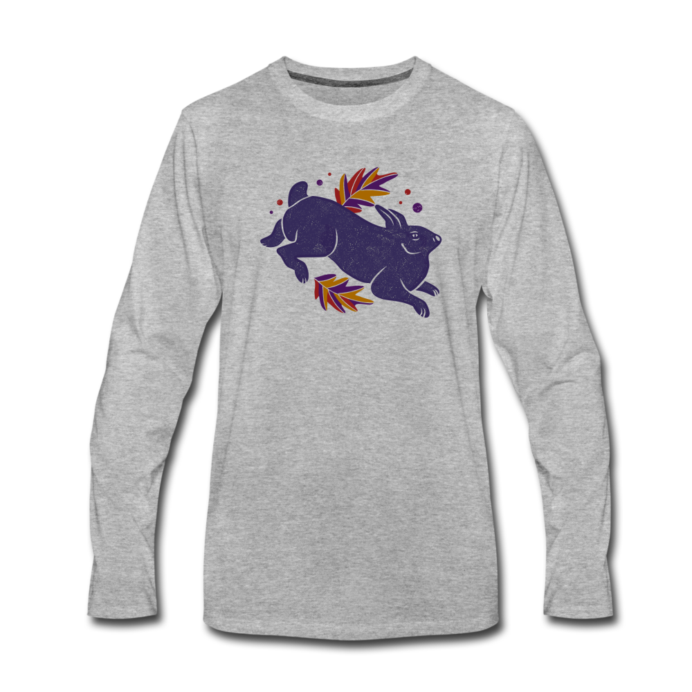 Männer Premium Langarmshirt - "Hase im Laub" - Hinter dem Mond