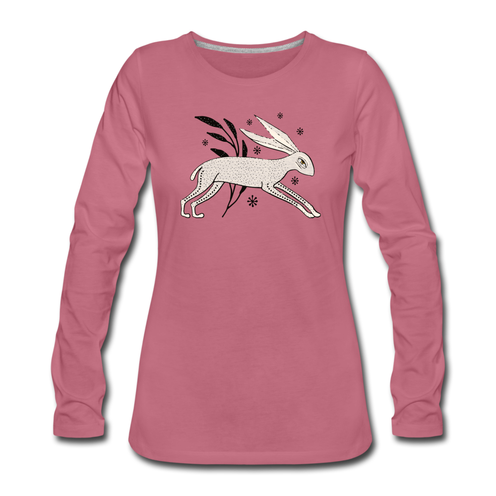 Frauen Premium Langarmshirt - "Winterhase" - Hinter dem Mond