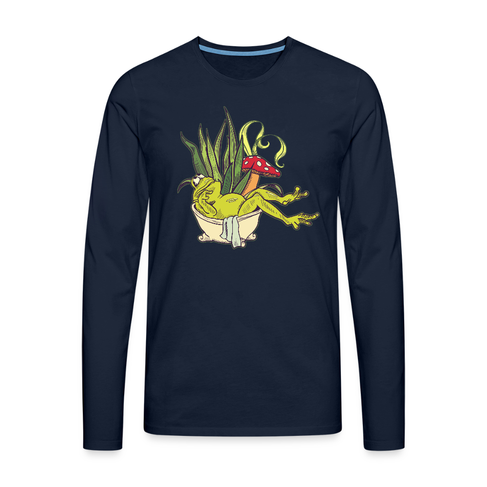 Männer Premium Langarmshirt - “Cottagecore_Frosch in der Wanne” - Navy