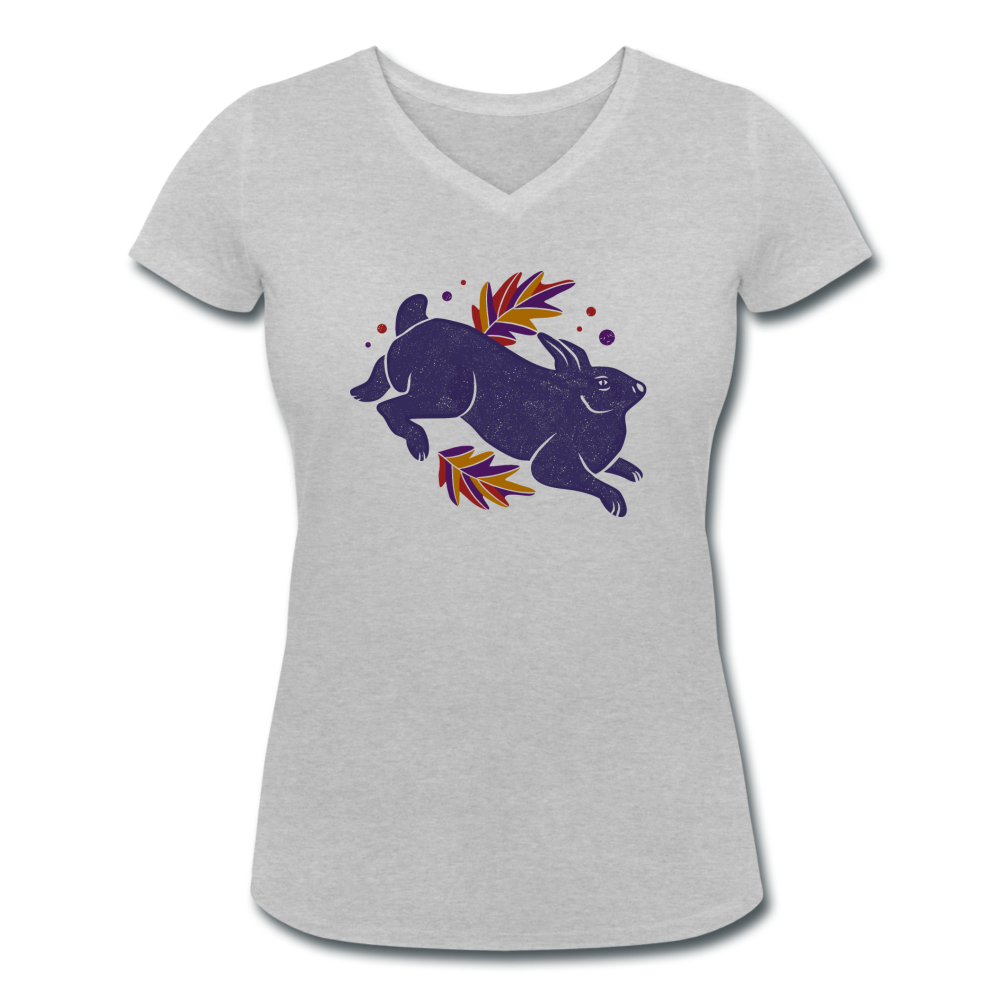 Frauen Bio-T-Shirt mit V-Ausschnitt - "Hase im Laub" - Hinter dem Mond