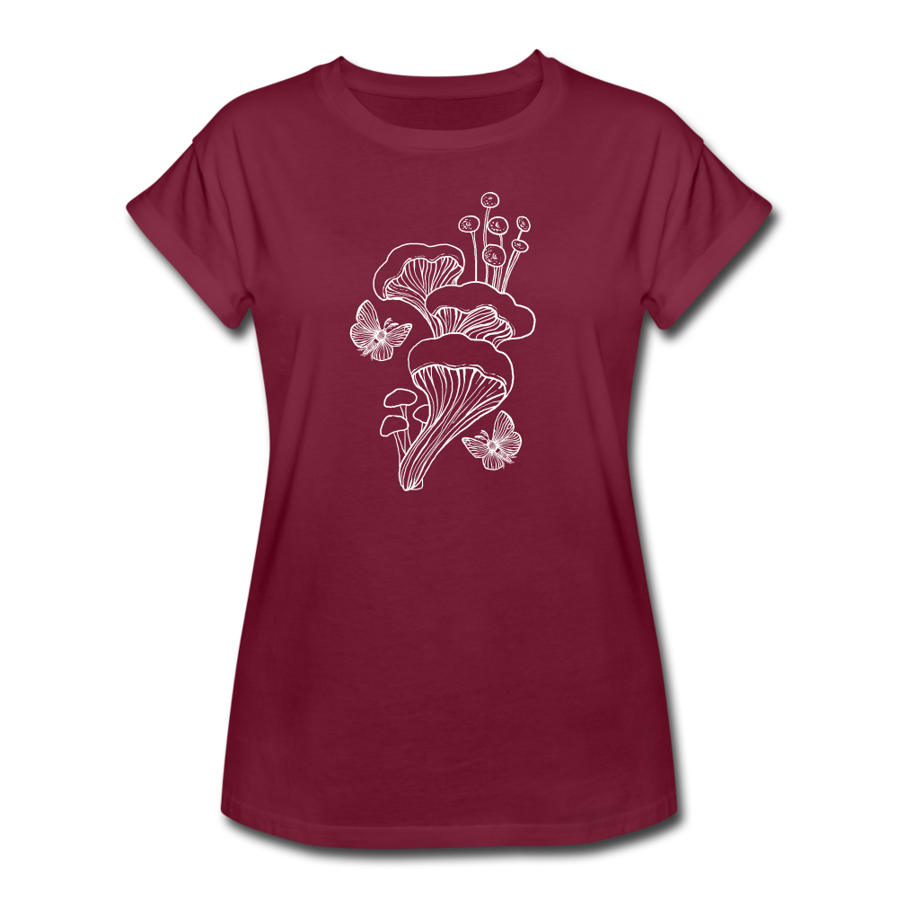 Frauen Oversize T-Shirt - “Goblincore_Tanz der Motten” - Bordeaux